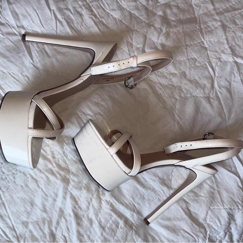Steve Madden MARCIANA Strappy Platform Heels